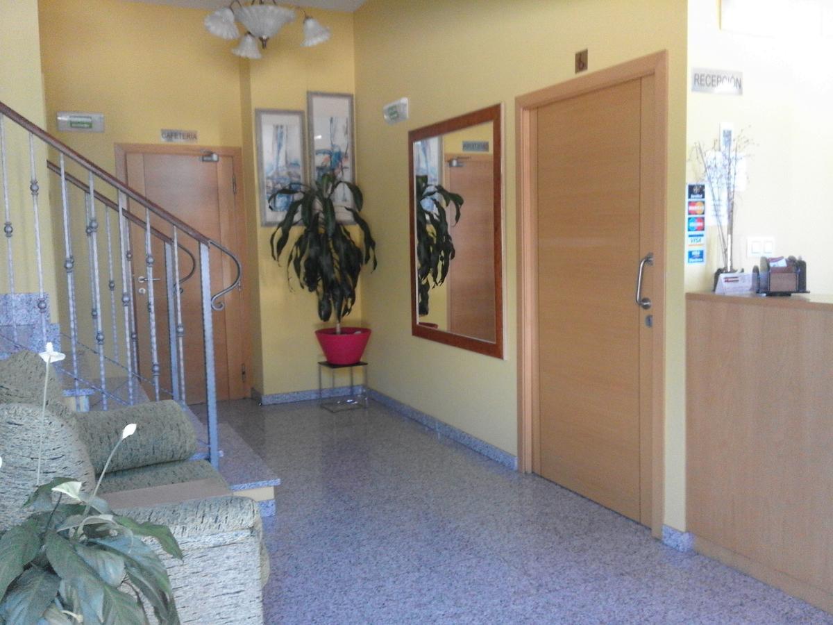 Hostal Restaurante Vial Ourense Esterno foto