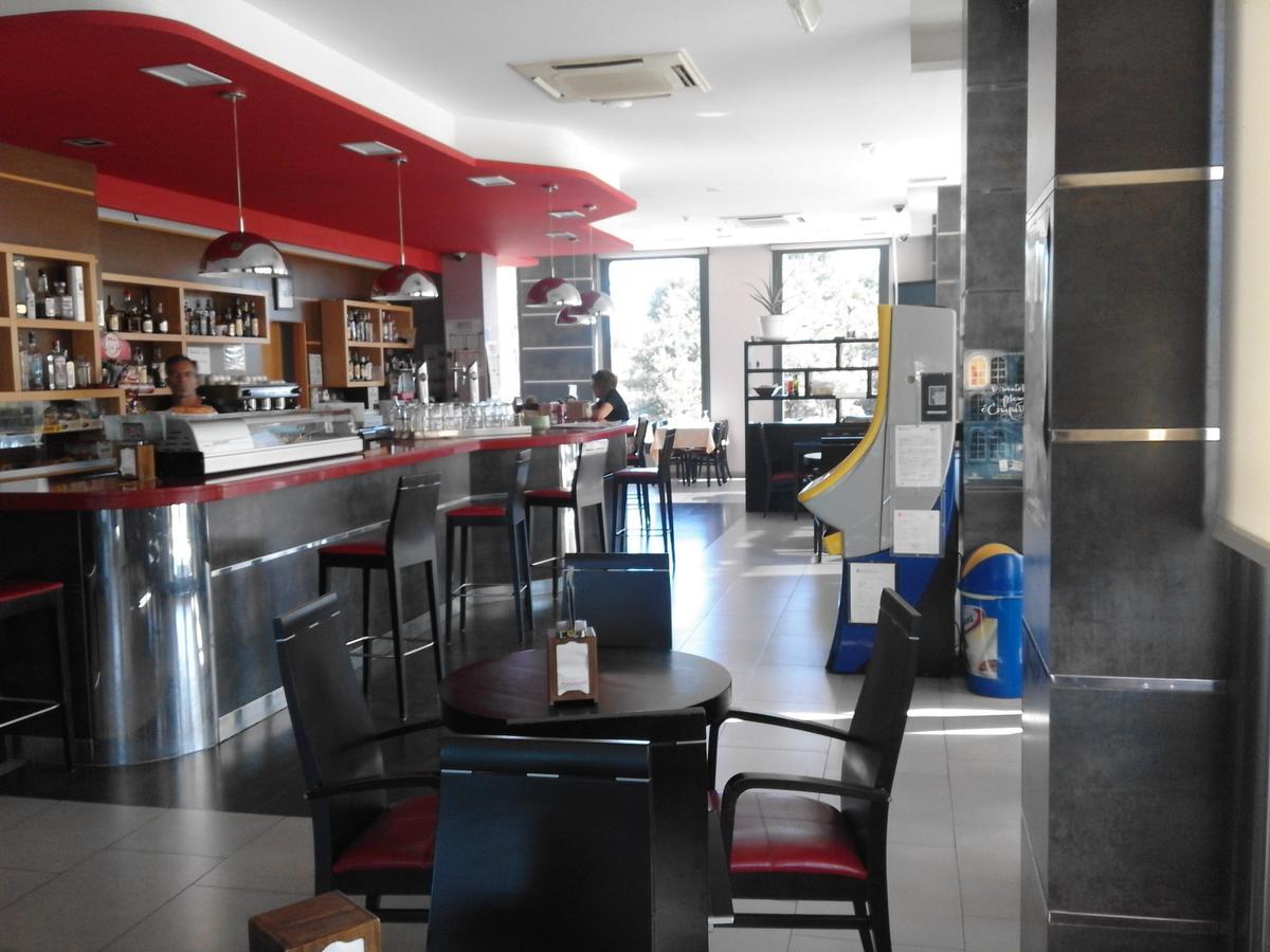 Hostal Restaurante Vial Ourense Esterno foto